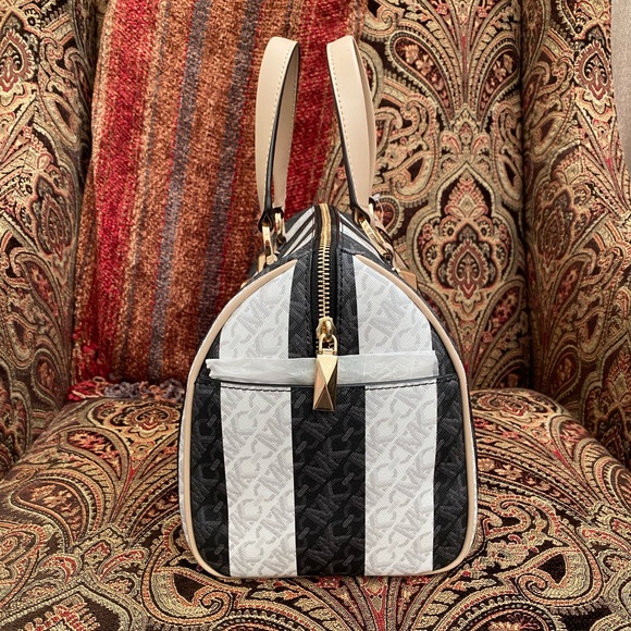 Michael Kors Medium Duffle Satchel - Picture 3 of 6